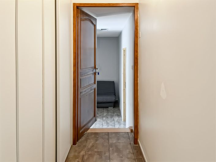 Image No.7-3 Bed House for sale