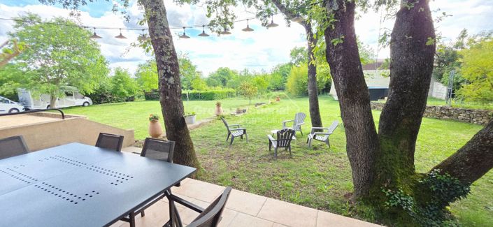 Image No.10-3 Bed House for sale