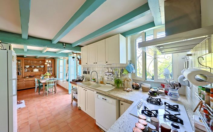 Image No.7-6 Bed Property for sale