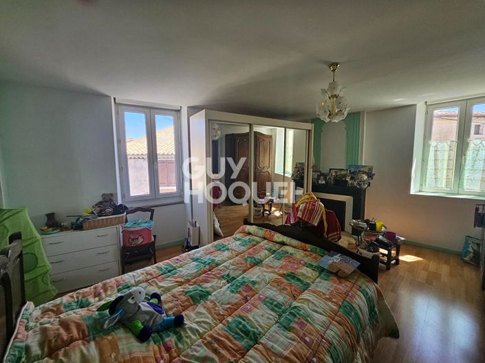 Image No.6-2 Bed House for sale