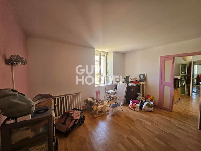 Image No.8-2 Bed House for sale