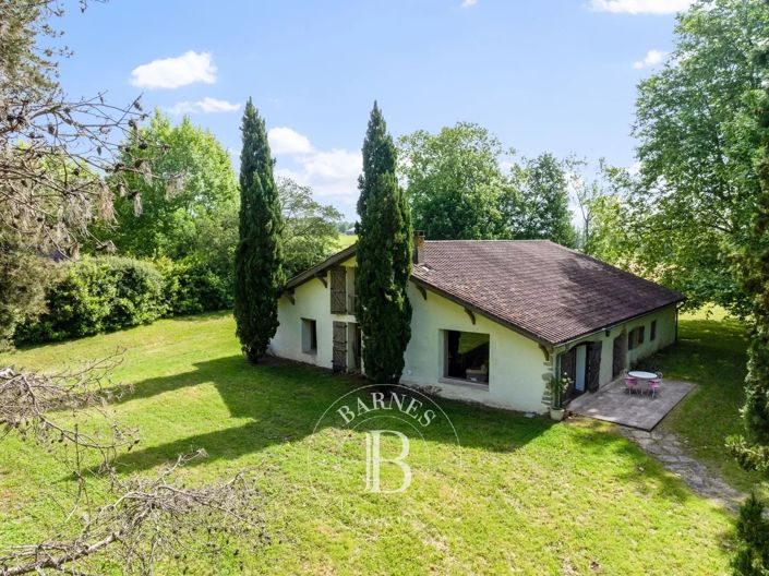 Image No.30-6 Bed House for sale