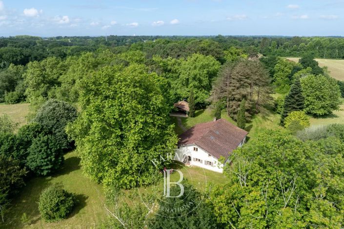 Image No.5-6 Bed House for sale