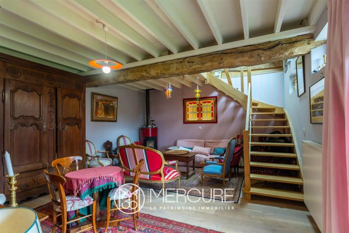 Image No.5-8 Bed House for sale