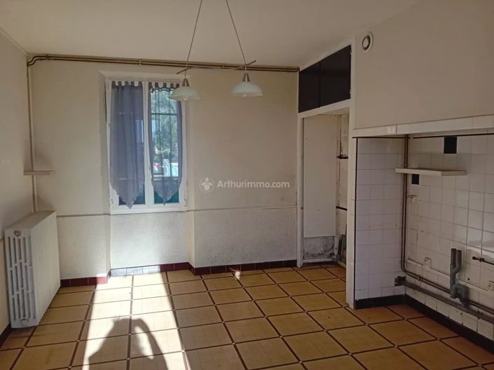 Image No.6-2 Bed House for sale
