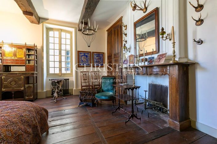 Image No.10-2 Bed House for sale