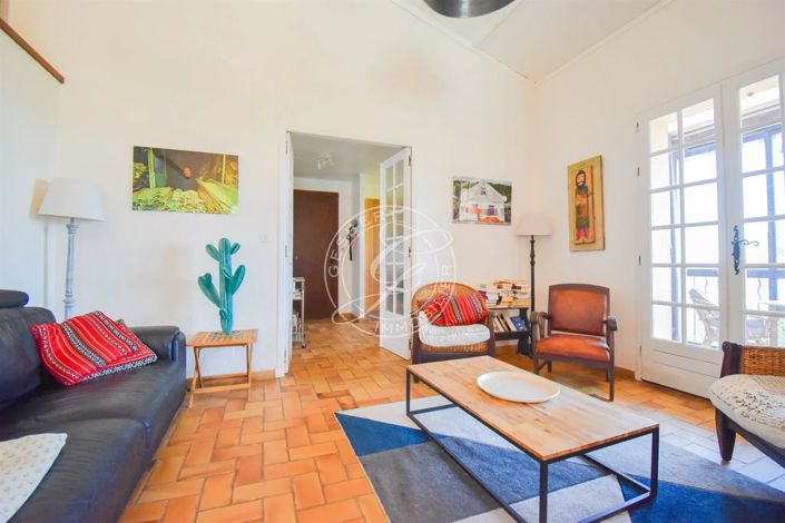 Image No.7-3 Bed House for sale