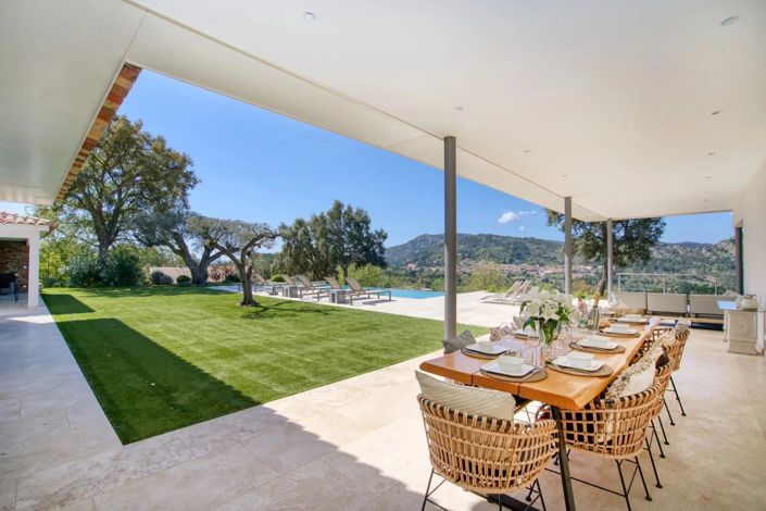 Image No.6-5 Bed House for sale