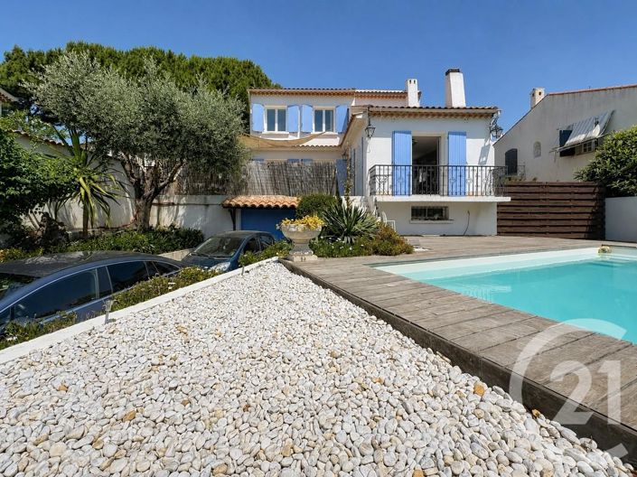 Image No.3-4 Bed House for sale