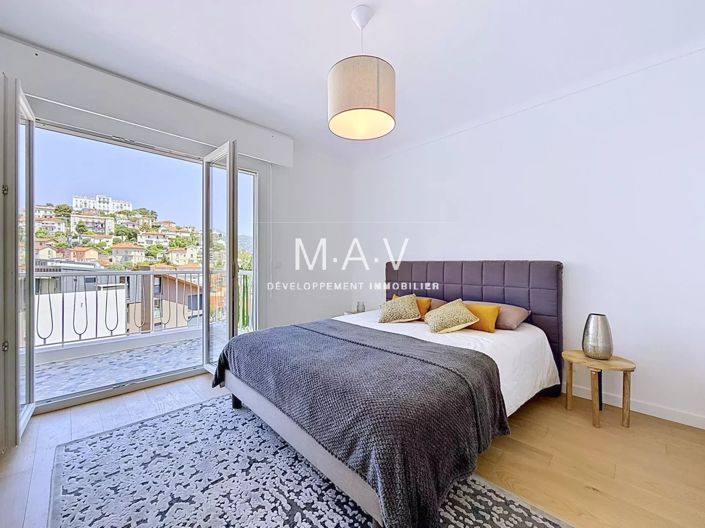 Image No.11-3 Bed Apartment for sale