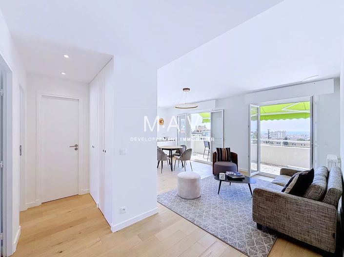 Image No.20-3 Bed Apartment for sale