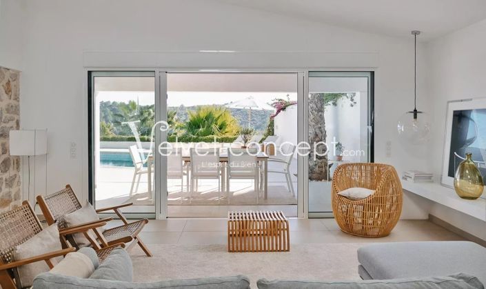 Image No.7-4 Bed House for sale