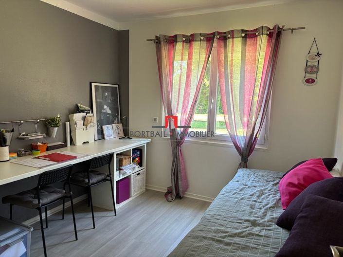 Image No.16-4 Bed House for sale