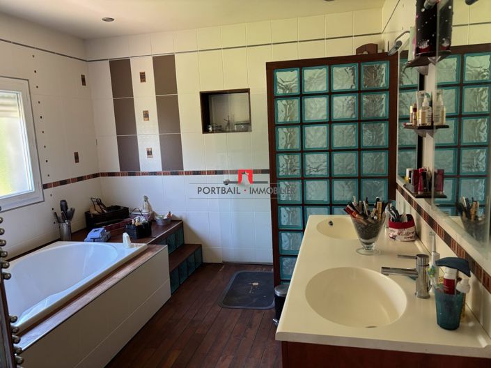 Image No.19-4 Bed House for sale