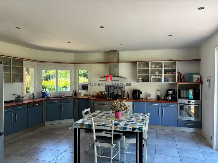 Image No.9-4 Bed House for sale