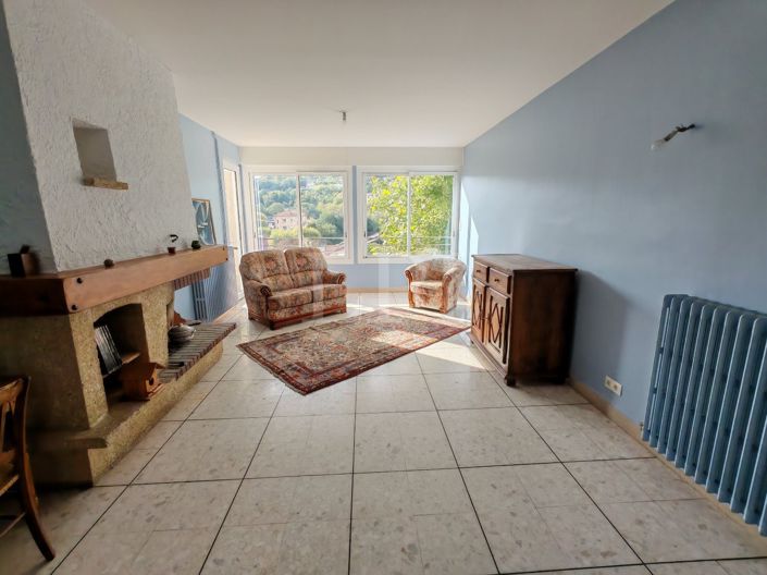 Image No.6-3 Bed House for sale