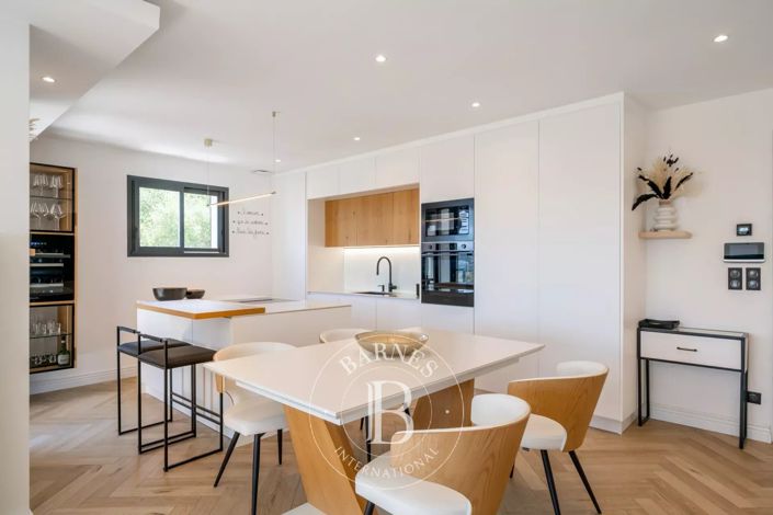 Image No.3-3 Bed Apartment for sale