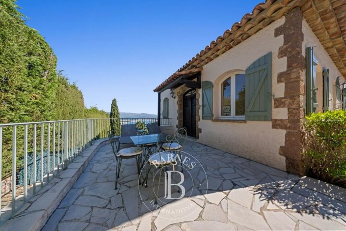 Image No.19-6 Bed House for sale