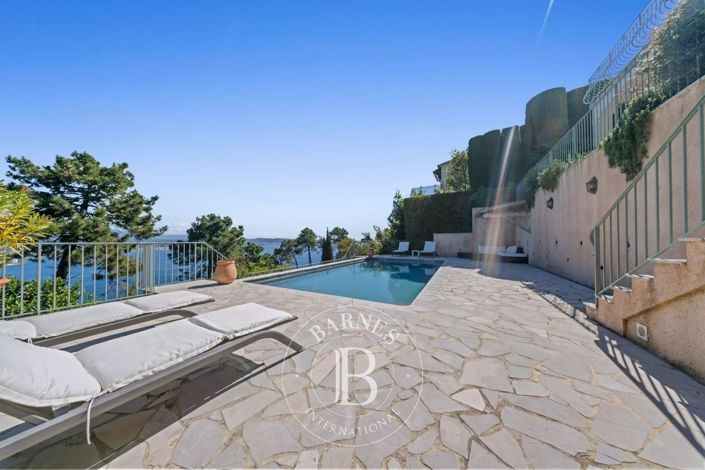 Image No.22-6 Bed House for sale