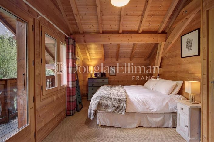 Image No.16-7 Bed House for sale
