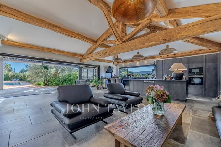 Image No.4-4 Bed House for sale