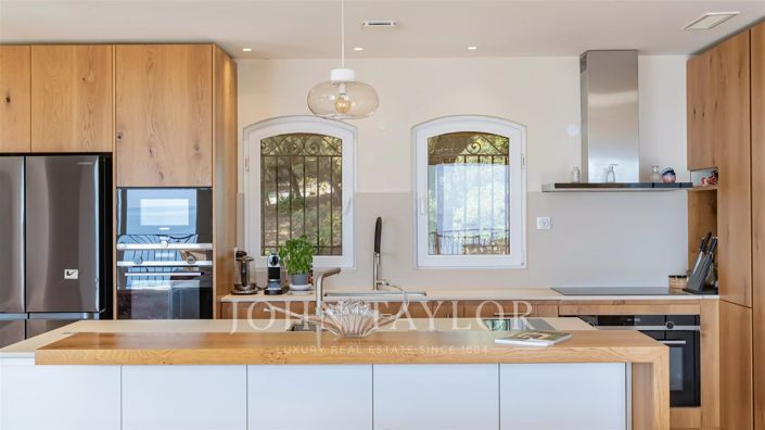 Image No.9-9 Bed House for sale