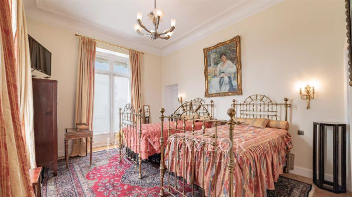 Image No.9-5 Bed Apartment for sale