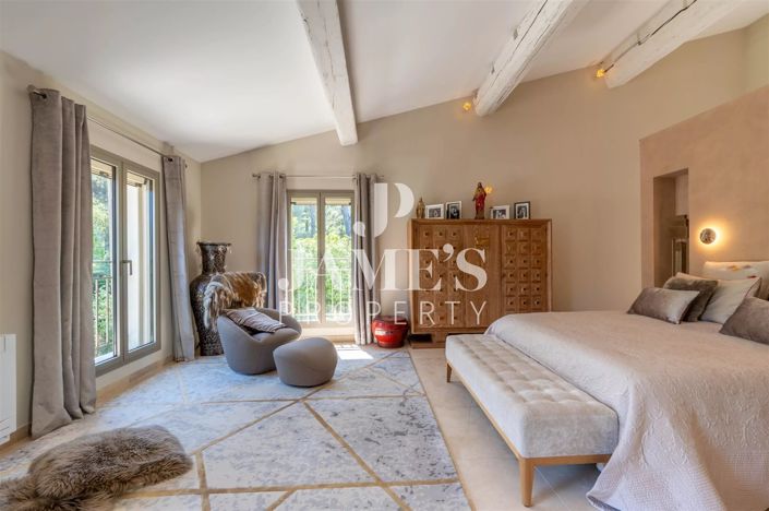 Image No.6-4 Bed House for sale