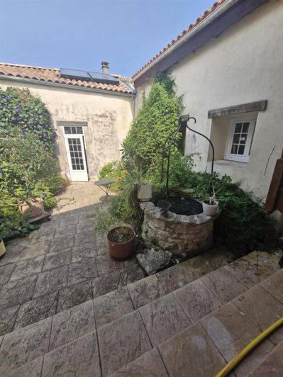 Image No.10-7 Bed House for sale