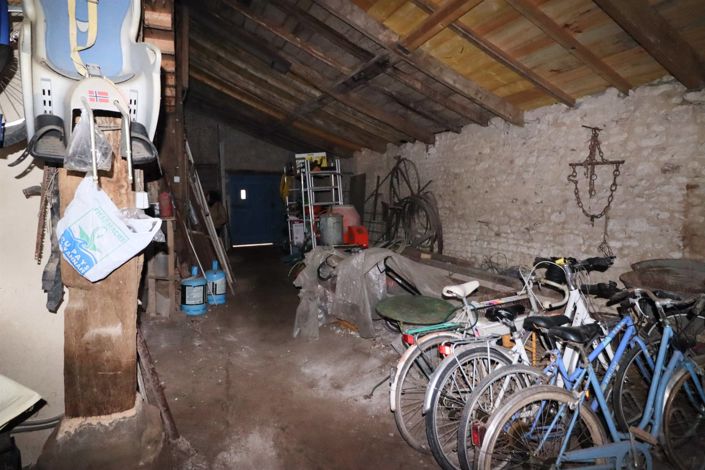 Image No.14-7 Bed House for sale