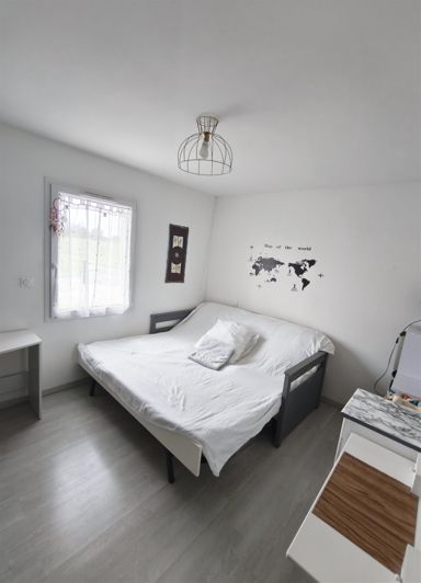 Image No.10-3 Bed House for sale