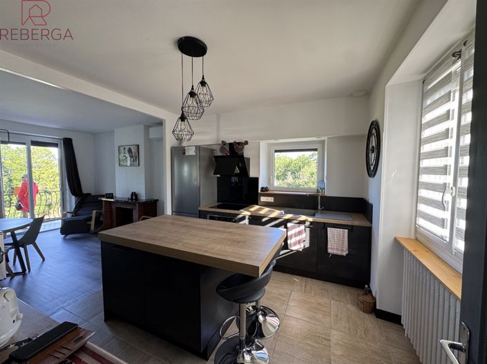 Image No.2-3 Bed House for sale
