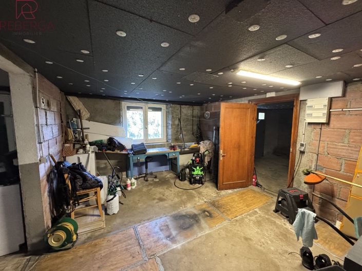 Image No.20-3 Bed House for sale