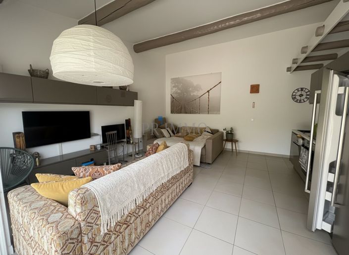 Image No.11-3 Bed House for sale