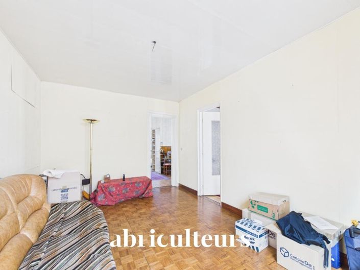 Image No.6-2 Bed House for sale