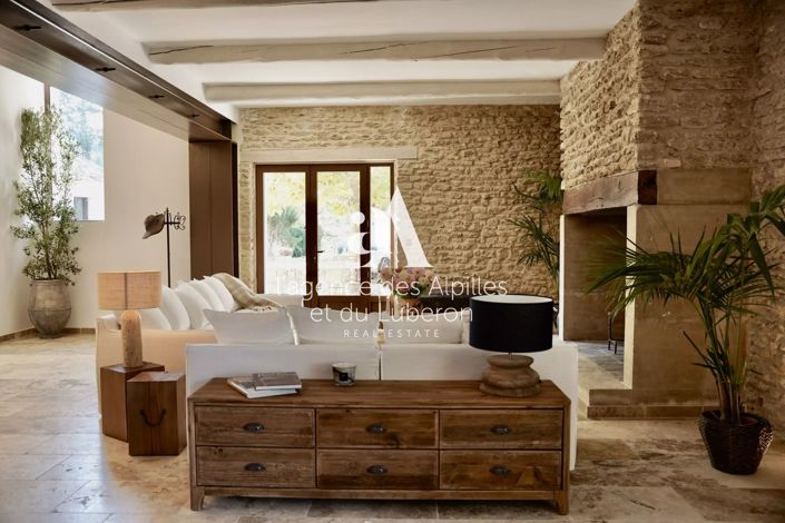 Image No.7-5 Bed House for sale