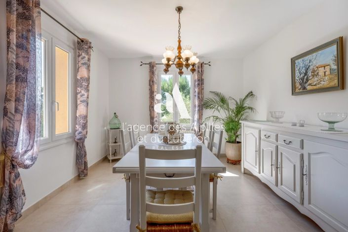 Image No.9-3 Bed House for sale