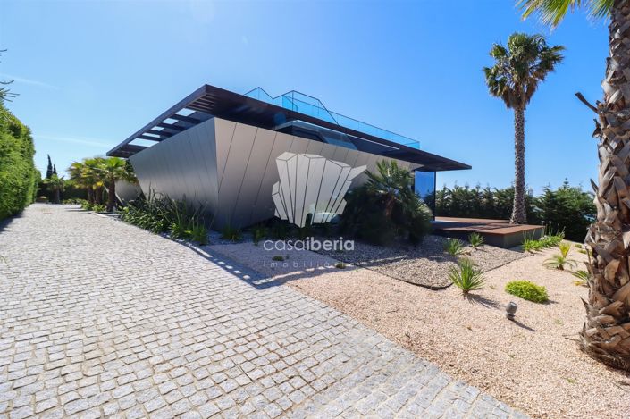 Image No.37-4 Bed House for sale