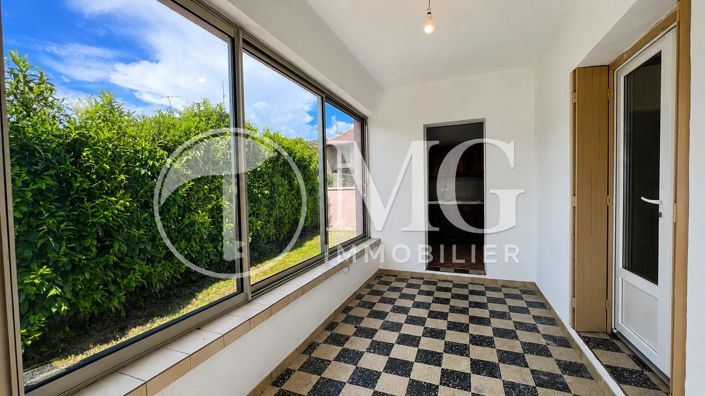 Image No.3-2 Bed House for sale