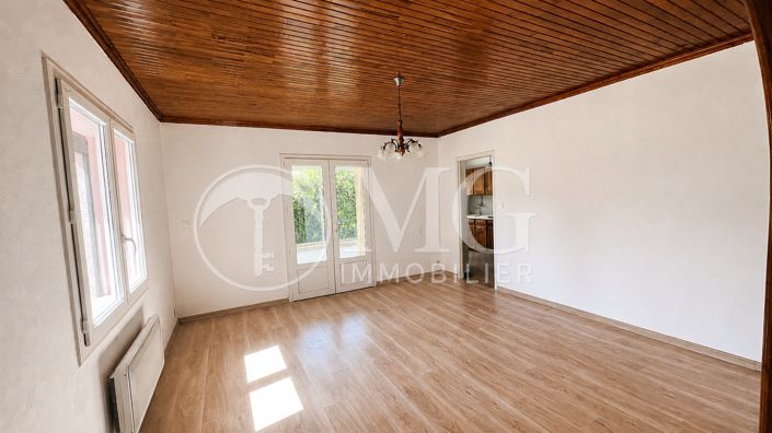 Image No.4-2 Bed House for sale