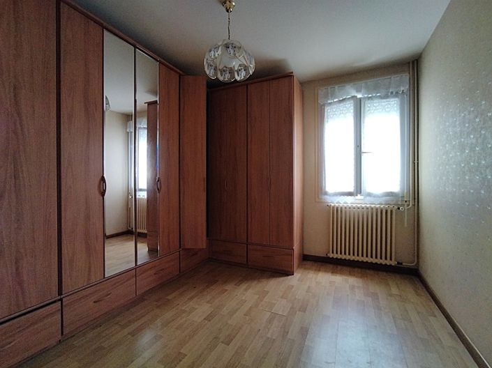 Image No.6-3 Bed House for sale