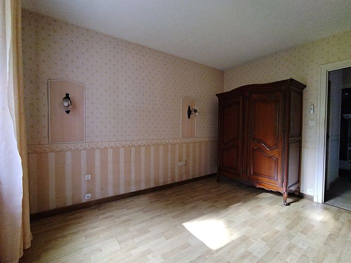Image No.7-3 Bed House for sale