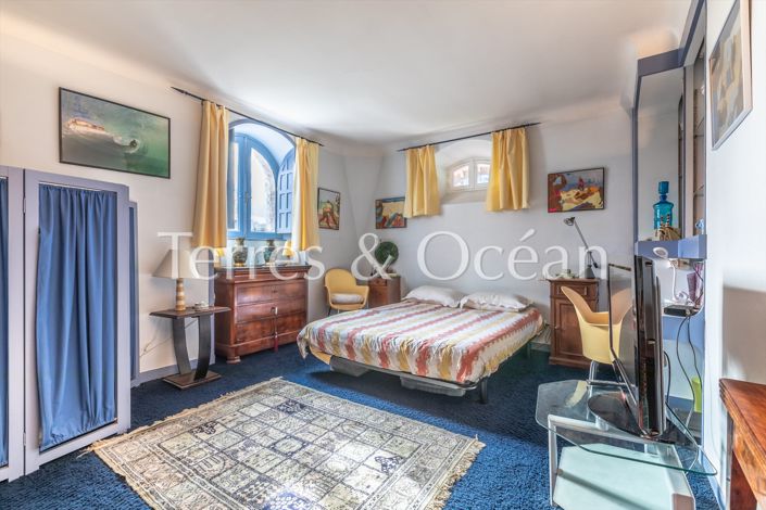 Image No.13-7 Bed House for sale