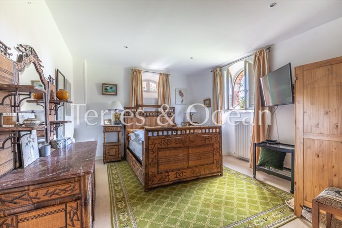 Image No.15-7 Bed House for sale
