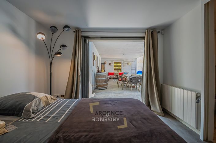 Image No.6-4 Bed House for sale