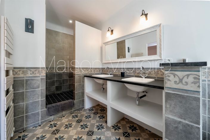 Image No.22-9 Bed House for sale