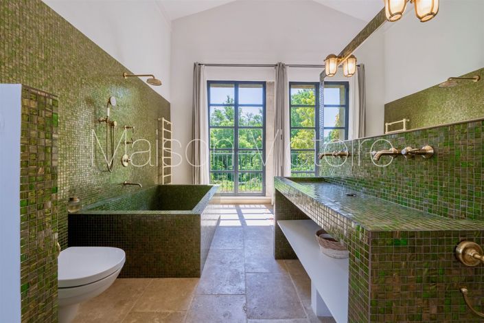 Image No.24-9 Bed House for sale