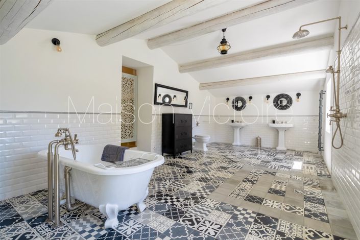 Image No.27-9 Bed House for sale