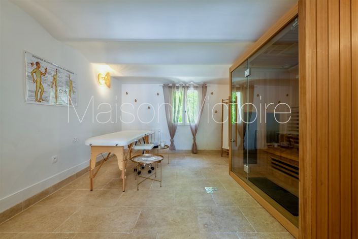Image No.30-9 Bed House for sale