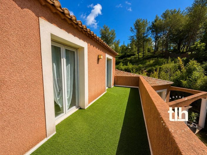 Image No.26-4 Bed House for sale